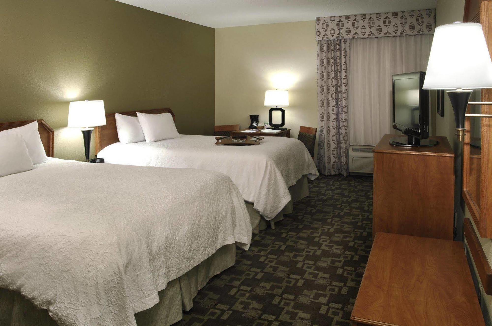 Hampton Inn Portage Exteriör bild
